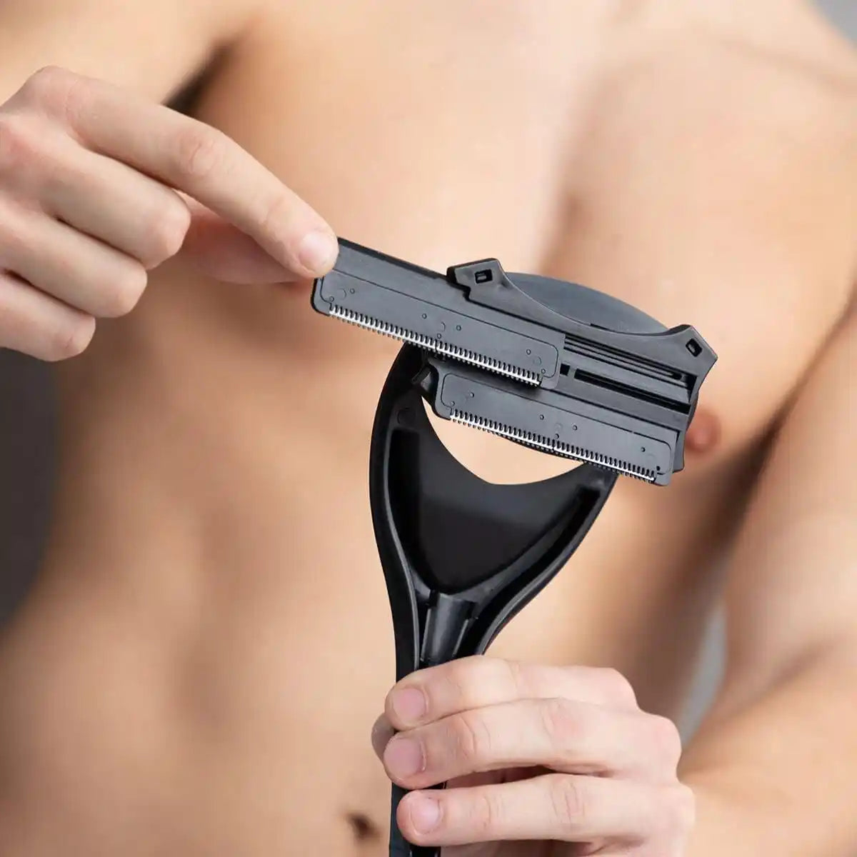 BackTrim™ Afeitadora de Espalda Manual – Llega donde antes no podías
